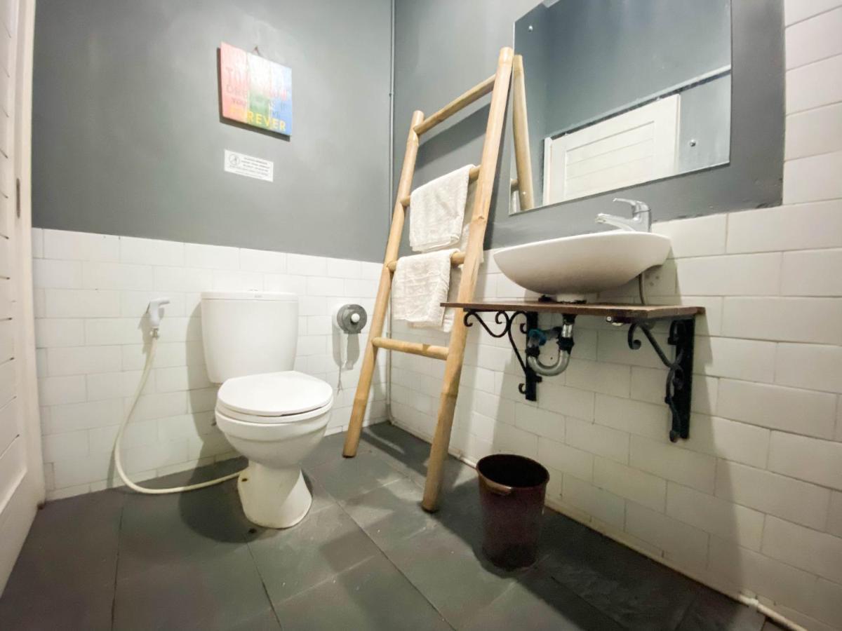 Hinggil Homestay Syariah Malioboro Yogya Mitra Reddoorz Jogjakarta Buitenkant foto