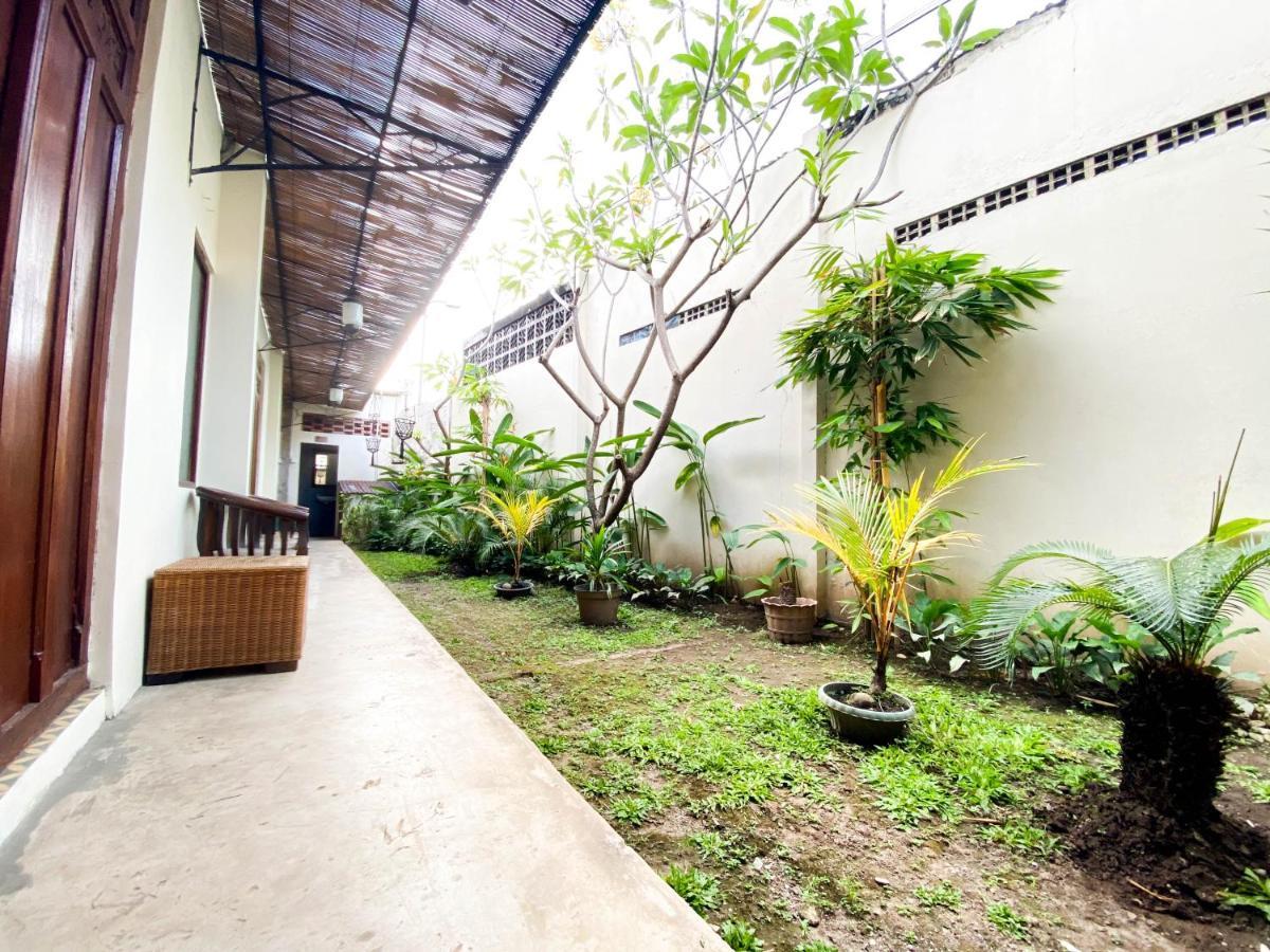 Hinggil Homestay Syariah Malioboro Yogya Mitra Reddoorz Jogjakarta Buitenkant foto