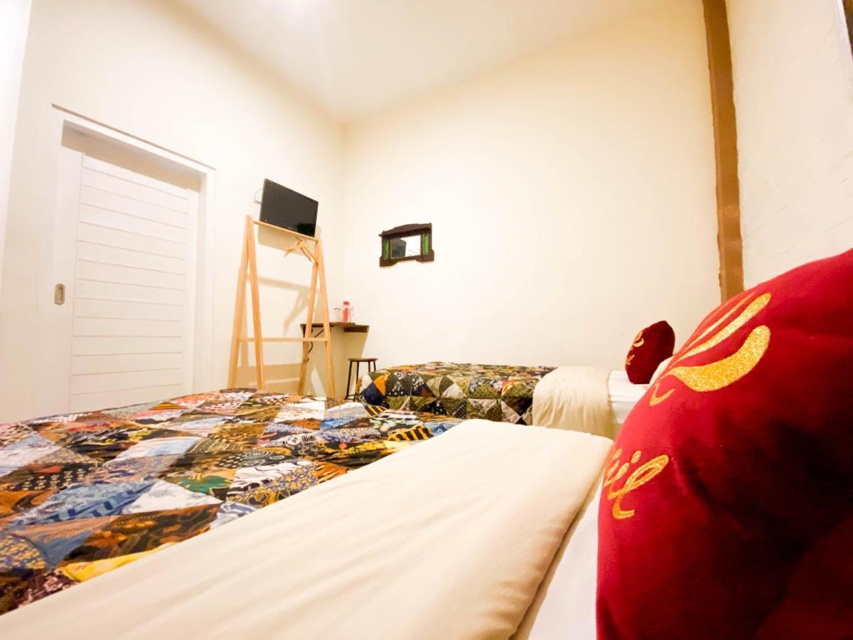 Hinggil Homestay Syariah Malioboro Yogya Mitra Reddoorz Jogjakarta Buitenkant foto