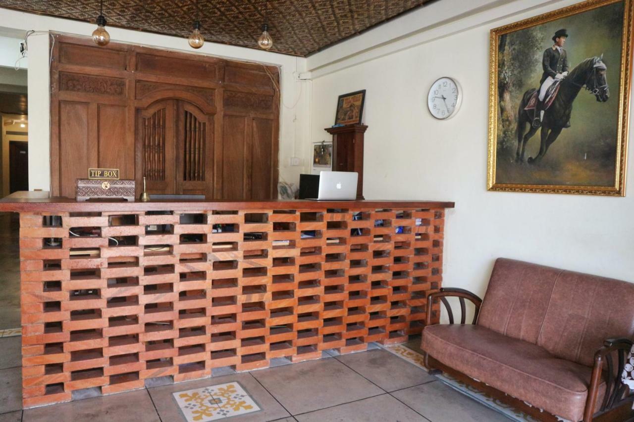 Hinggil Homestay Syariah Malioboro Yogya Mitra Reddoorz Jogjakarta Buitenkant foto